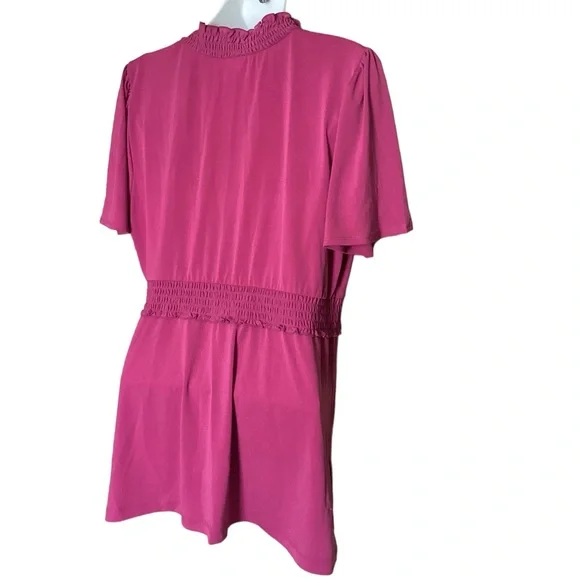 One Black ❣️ BCBG Paris Tops Lg - Picture 10 of 16